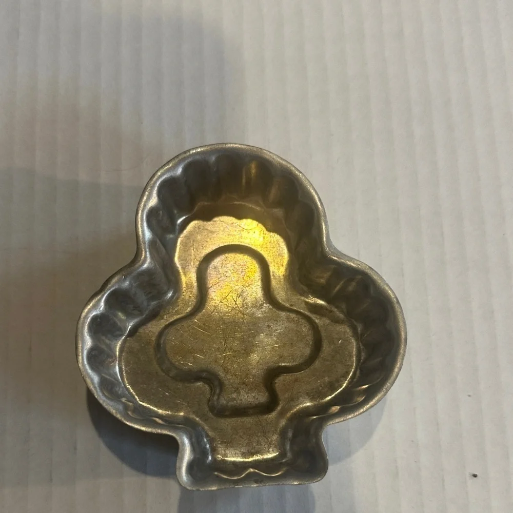 Set of 3 Vintage Metal Cookie Cutters Set of chicken lion and shamrock whimsical